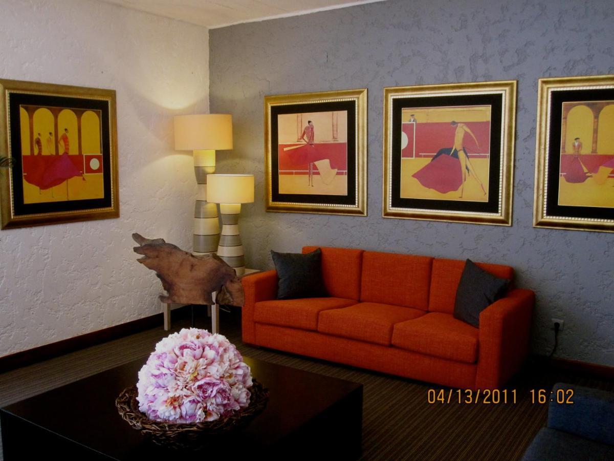 Solar De Sao Joao Aparthotel อัลบูเฟรา ภายนอก รูปภาพ